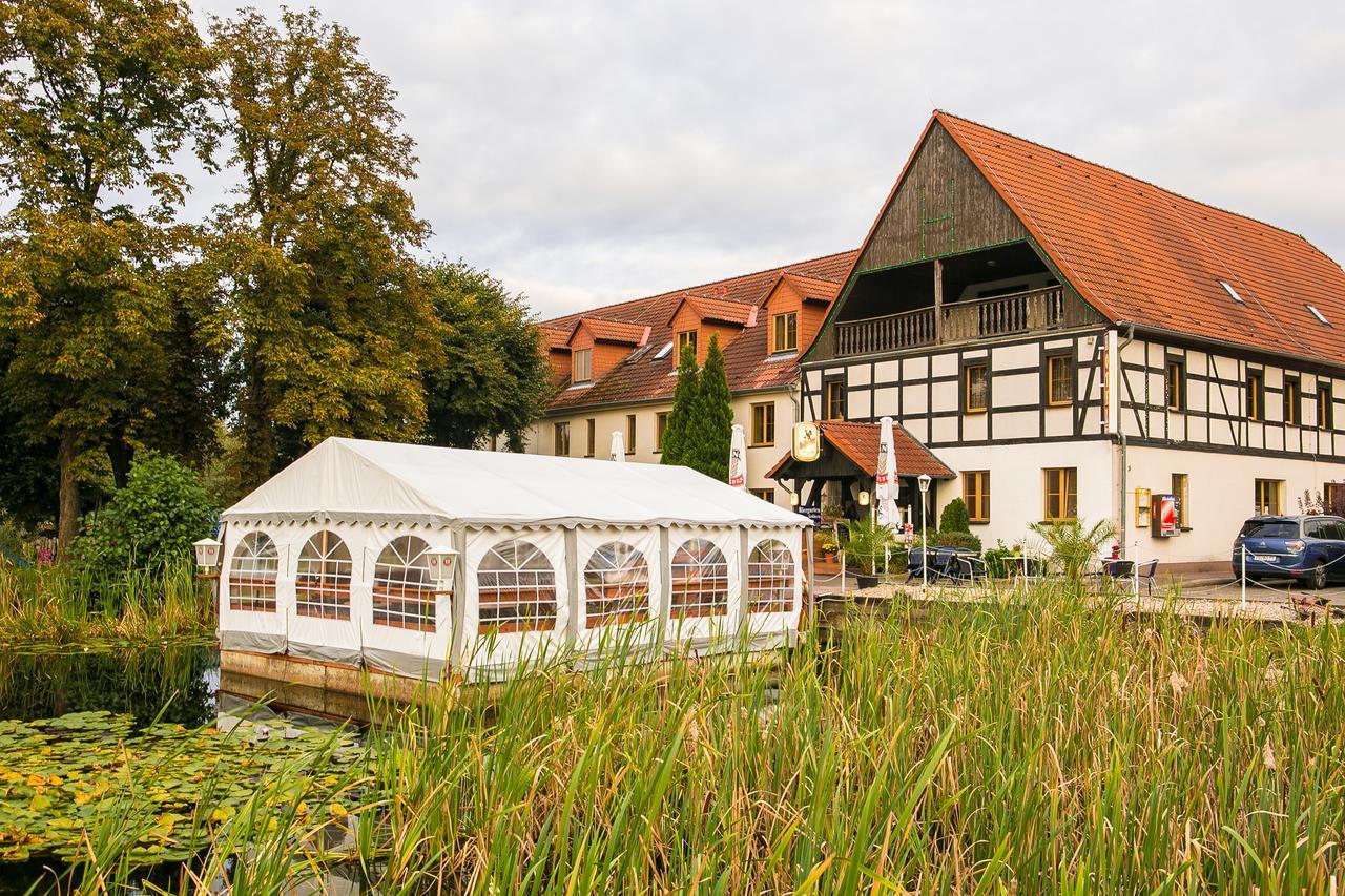 Hotel Groebern Am See Grobern Bagian luar foto